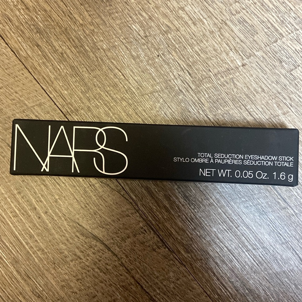 Nars eyeshadow sticks rebellion